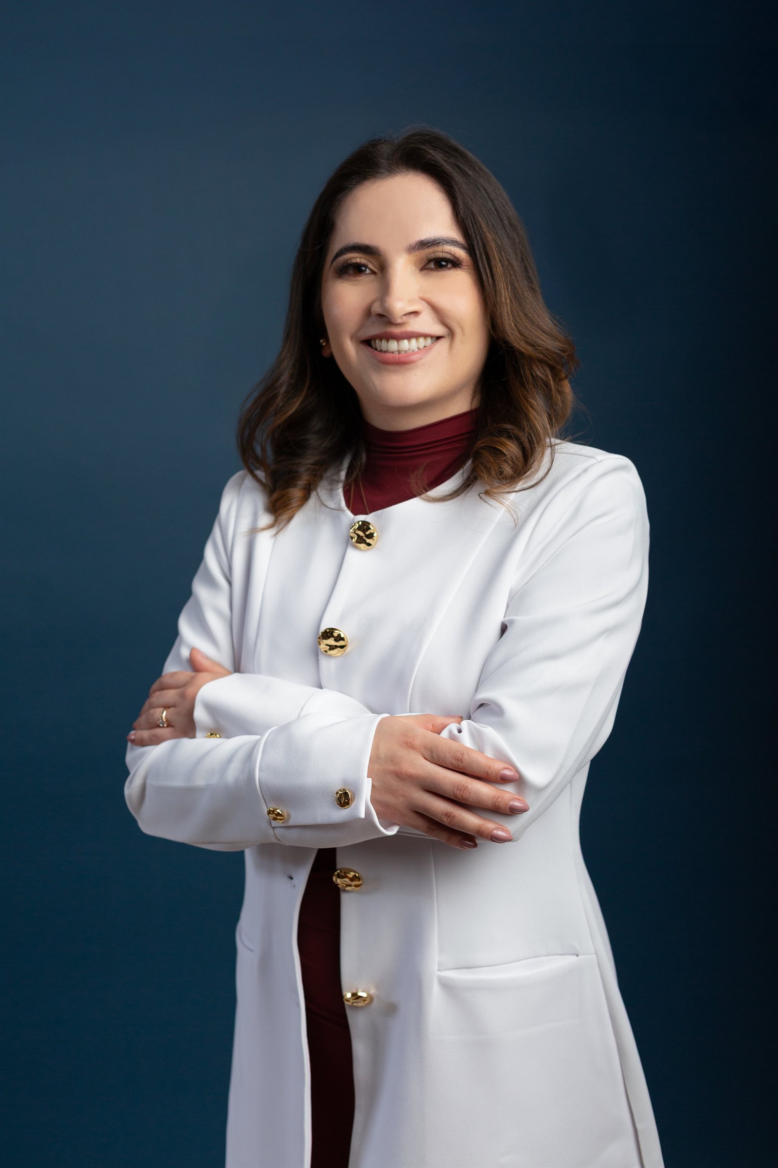 Dra. Adriana Cango, cirujana especialista en tiroides y cabeza y cuello en Loja, Ecuador